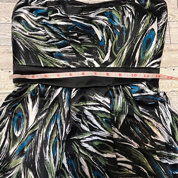 Trixxi Strapless Mini Dress Peacock Feather Print Pockets Zipper Back Size 5 - Picture 8 of 9